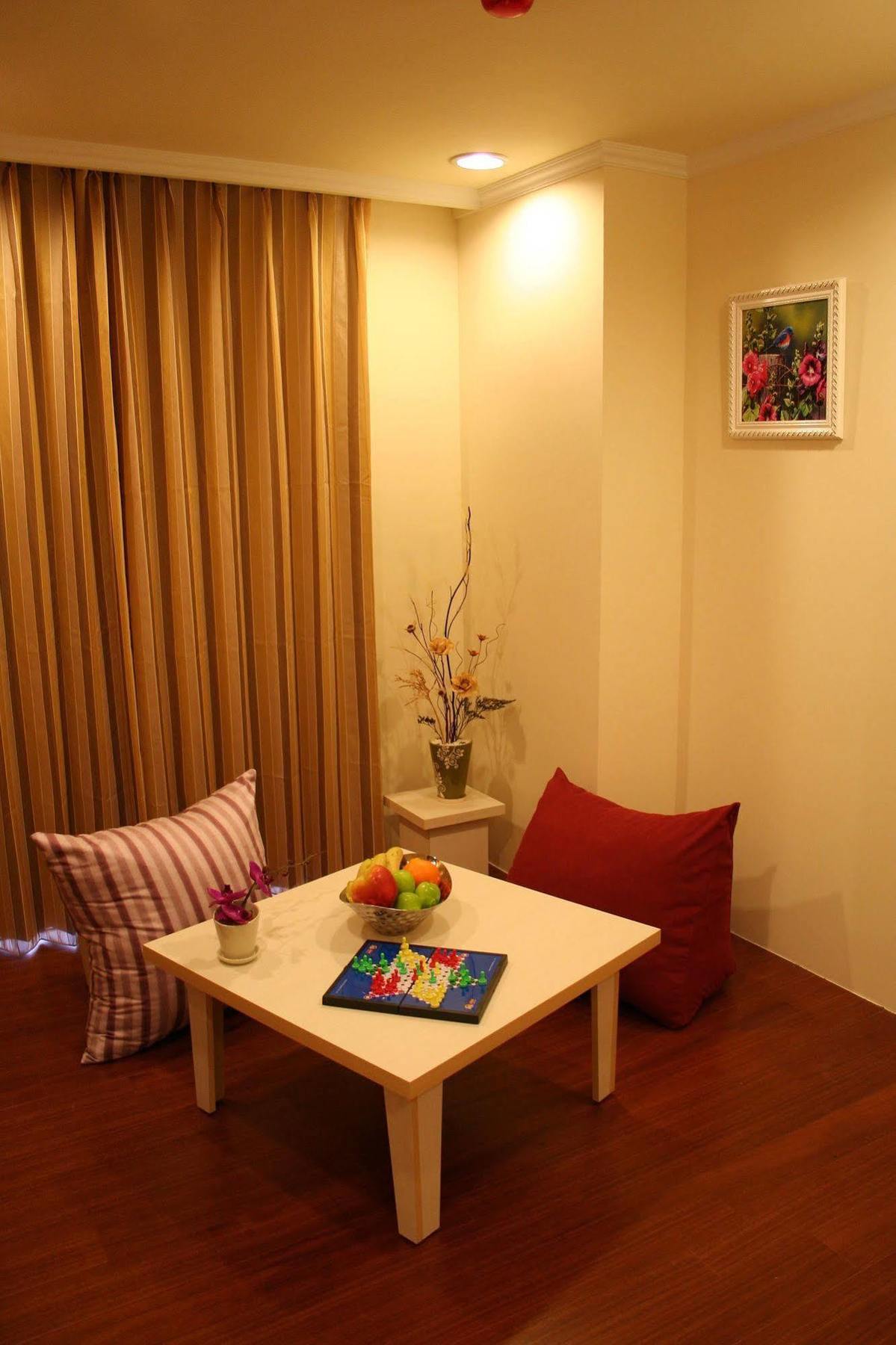 F Hotel - Sanyi Luaran gambar