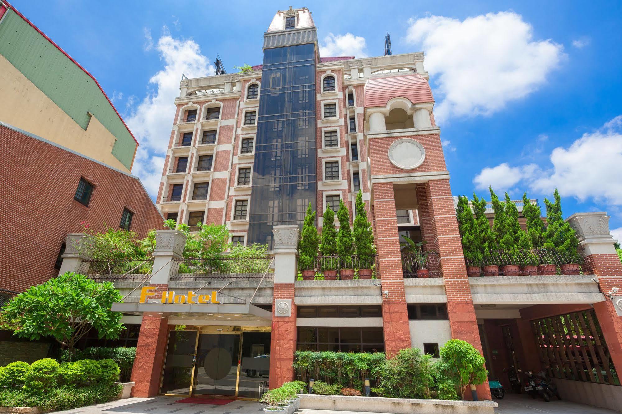 F Hotel - Sanyi Luaran gambar