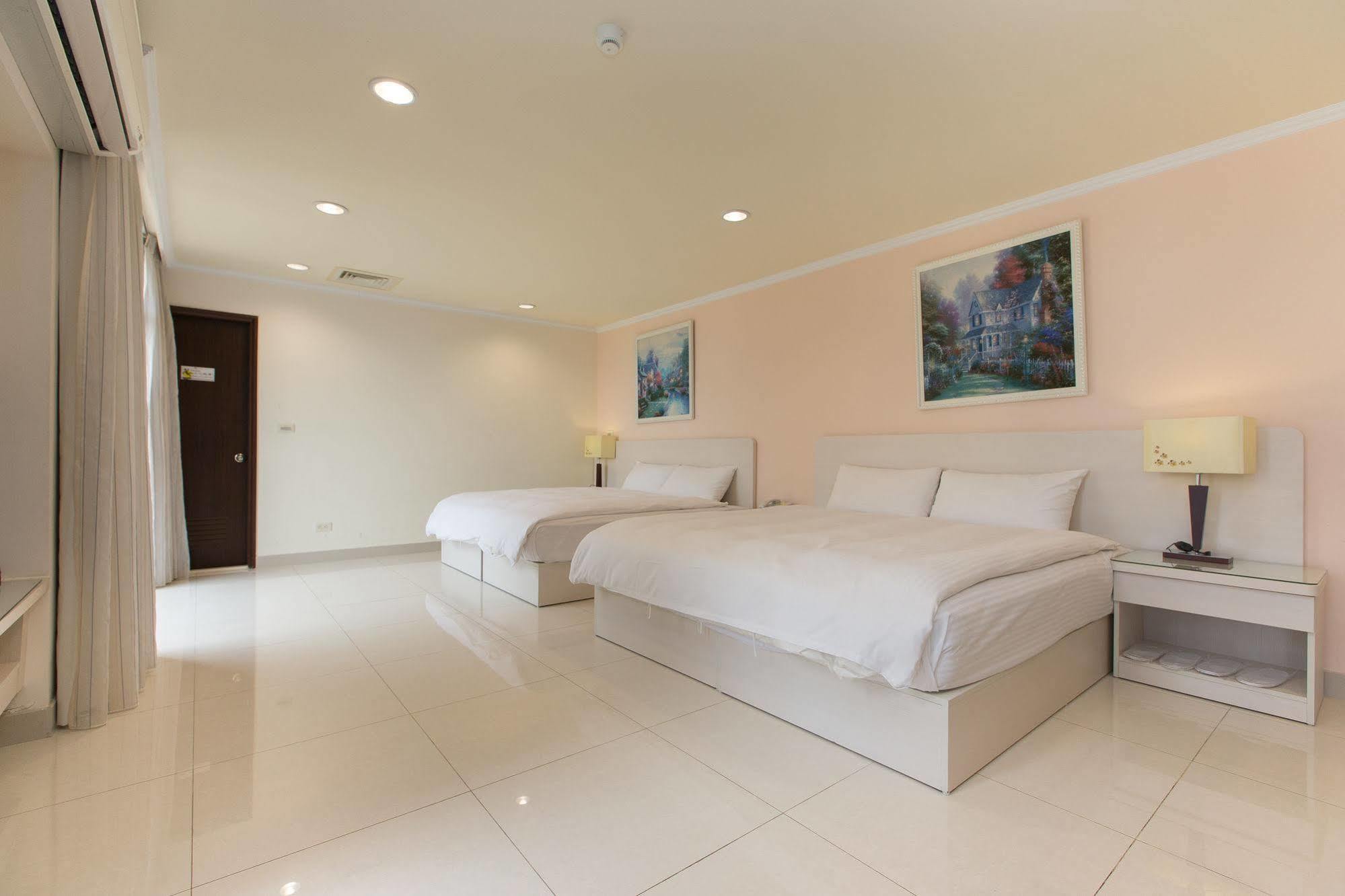 F Hotel - Sanyi Luaran gambar